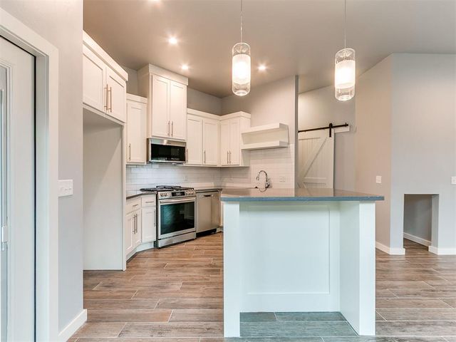 421 Remington Avenue, Jones, OK 73049