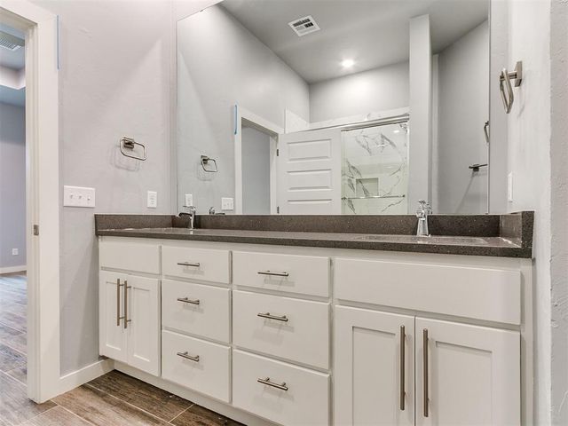 421 Remington Avenue, Jones, OK 73049