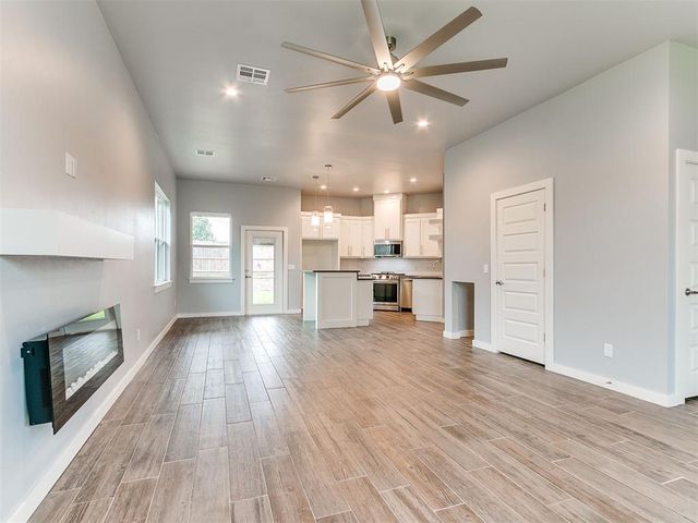 421 Remington Avenue, Jones, OK 73049