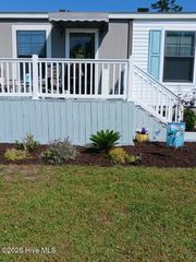 600 Ocean Spray Drive, Cedar Point, NC 28584