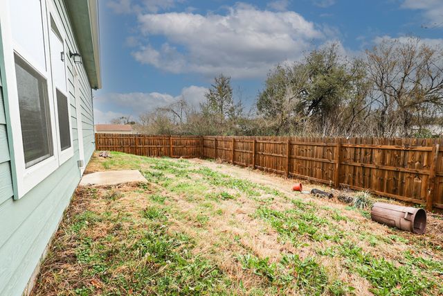 1519 Stonewall Street, Greenville, TX 75401