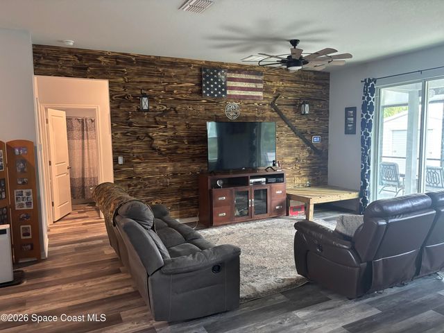 814 Nightengale Street SW, Palm Bay, FL 32908