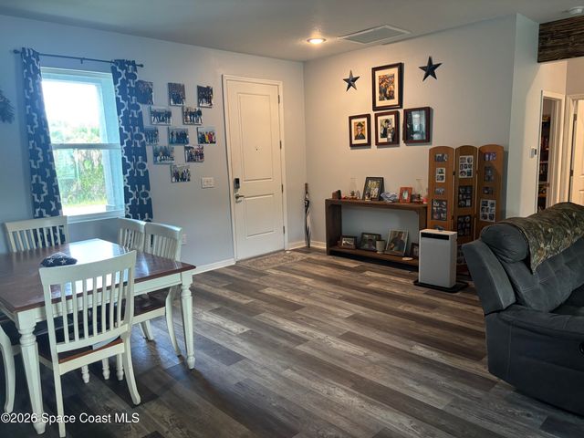 814 Nightengale Street SW, Palm Bay, FL 32908