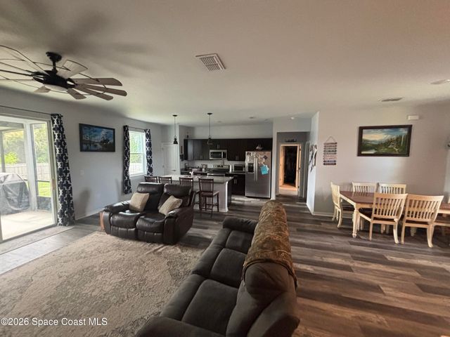 814 Nightengale Street SW, Palm Bay, FL 32908