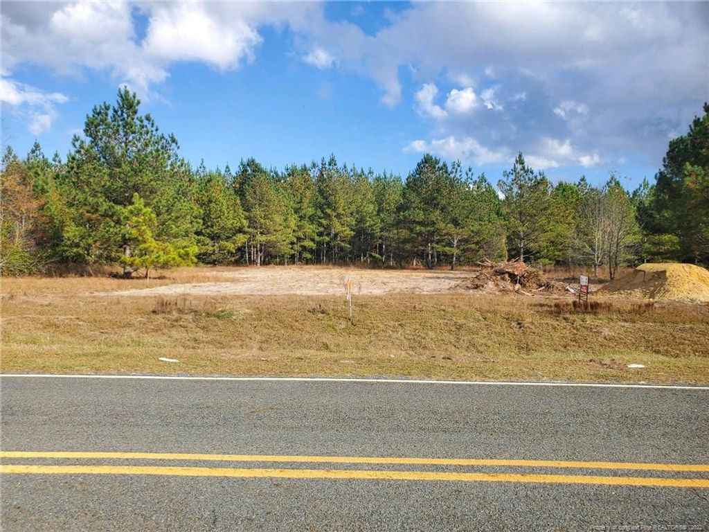 949 Pendergrass Road W Road, Raeford, NC 28376