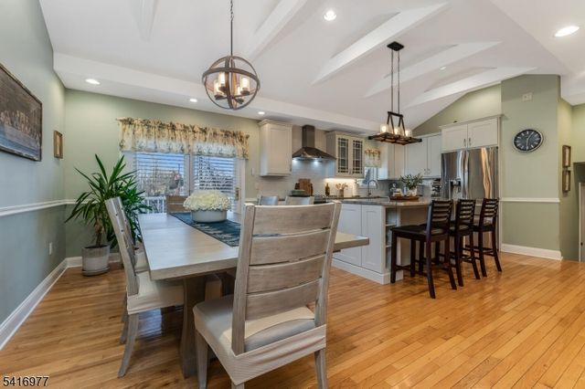 136 Powderhorn Dr, Lopatcong Twp., NJ 08865