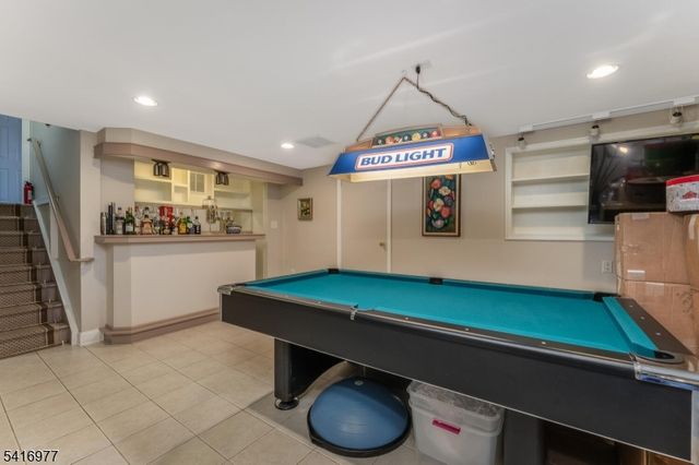 136 Powderhorn Dr, Lopatcong Twp., NJ 08865