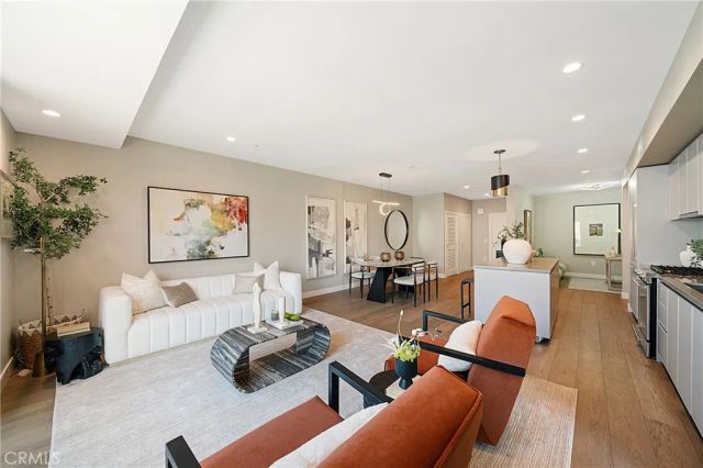 39 S Los Robles Avenue 6010, Pasadena, CA 91101