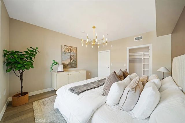 39 S Los Robles Avenue 6010, Pasadena, CA 91101
