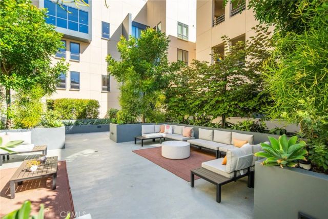 39 S Los Robles Avenue 6010, Pasadena, CA 91101