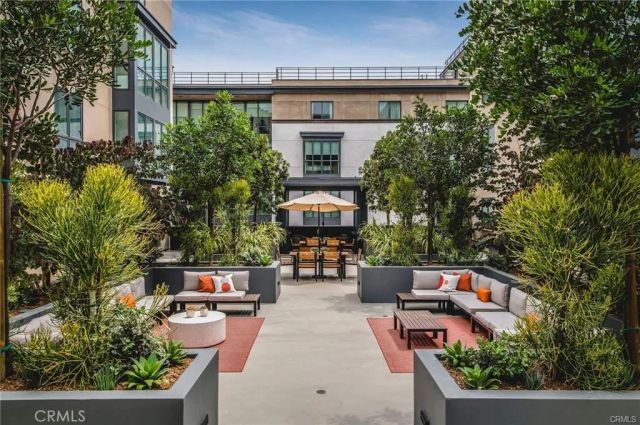 39 S Los Robles Avenue 6010, Pasadena, CA 91101