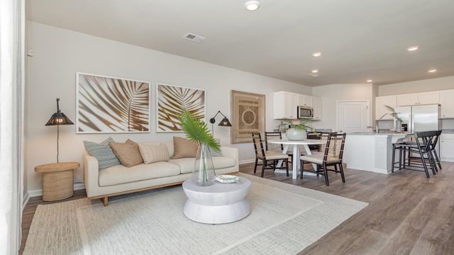 3876 Bingley St., Ash, NC 28420