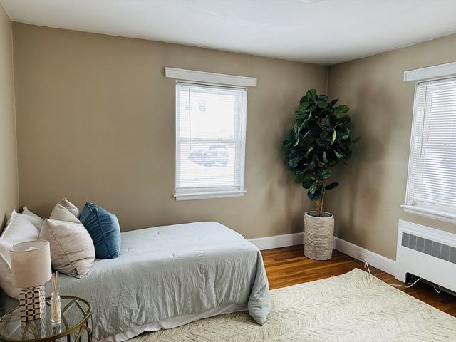 31 Aldrich Rd 1, Watertown, MA 02472