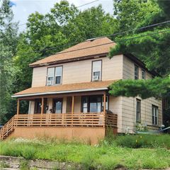 715 S Dewey Street #1 & 2, Eau Claire, WI 54701