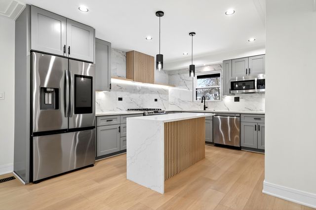 426 Argyll Lane, Schaumburg, IL 60194