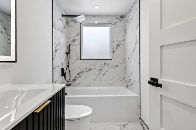 426 Argyll Lane, Schaumburg, IL 60194