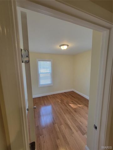 203 Saint Louis Avenue, St Louis, MO 63135