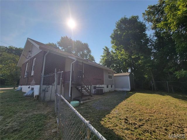 203 Saint Louis Avenue, St Louis, MO 63135
