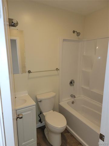 203 Saint Louis Avenue, St Louis, MO 63135