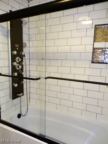 1010 Crestline Drive, Akron, OH 44312