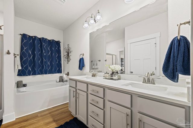 6269 Sonoma Ln, Pensacola, FL 32526