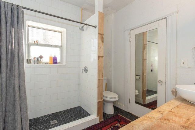 1913-1915 6th St, Sacramento, CA 95811