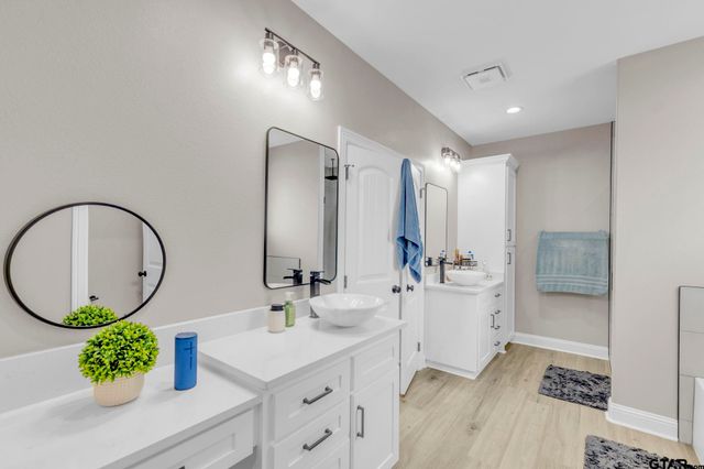 518 Johnson Rd., Winona, TX 75792