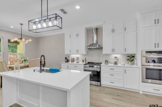 518 Johnson Rd., Winona, TX 75792