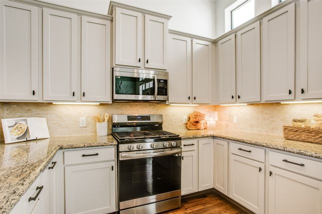 2123 Diversey Street, Dallas, TX 75201