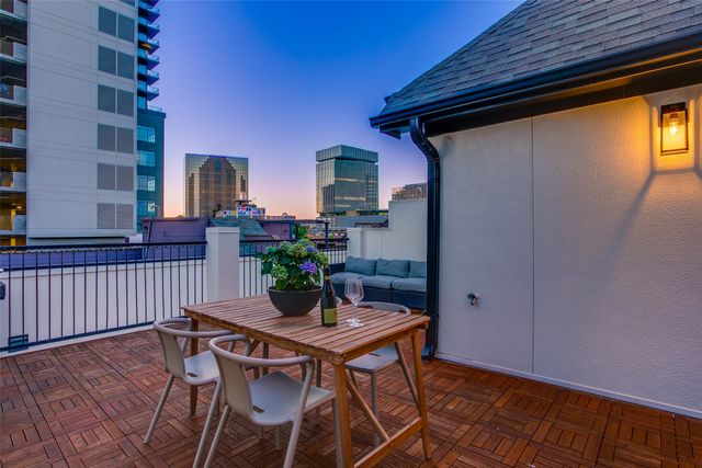 2123 Diversey Street, Dallas, TX 75201