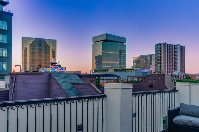 2123 Diversey Street, Dallas, TX 75201