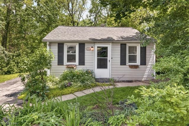 232 Chagrin Boulevard, Chagrin Falls, OH 44022