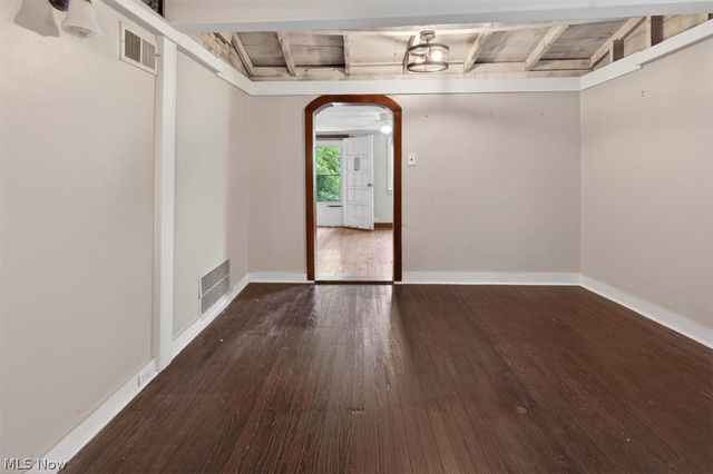 232 Chagrin Boulevard, Chagrin Falls, OH 44022