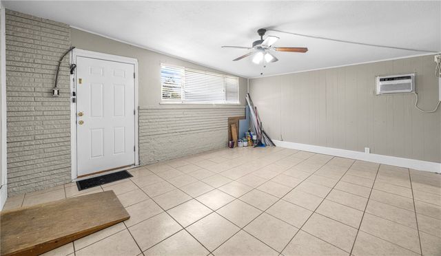 3702 Lincoln St, Corpus Christi, TX 78415