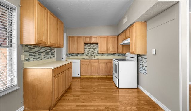 3702 Lincoln St, Corpus Christi, TX 78415