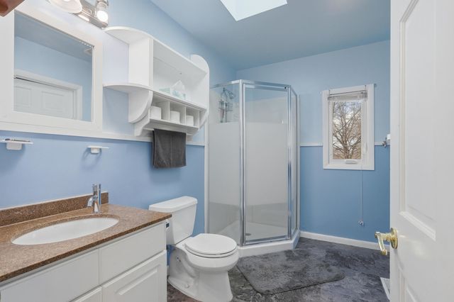 6400 Valley Drive, Bettendorf, IA 52722