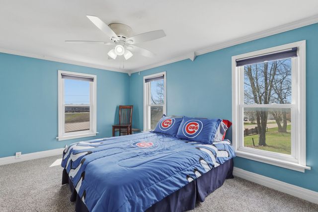 6400 Valley Drive, Bettendorf, IA 52722