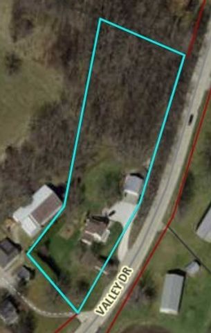 6400 Valley Drive, Bettendorf, IA 52722