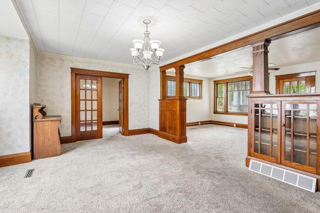 612 Western Avenue, Watertown, WI 53094