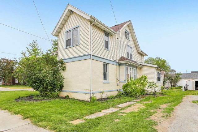 612 Western Avenue, Watertown, WI 53094