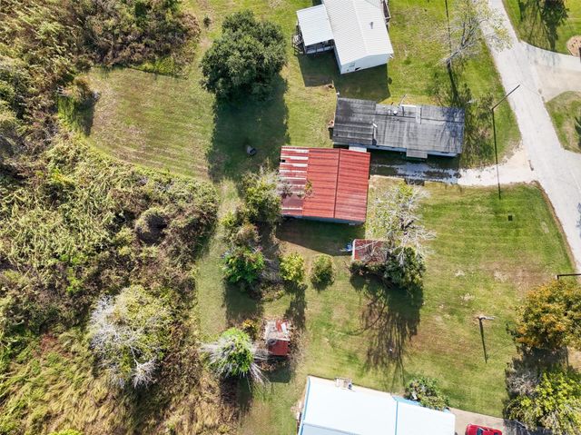 686 County Road 257, Matagorda, TX 77457