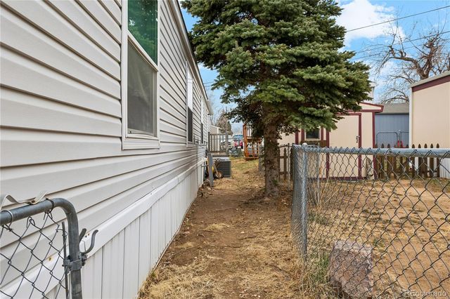1540 E Street, Golden, CO 80401