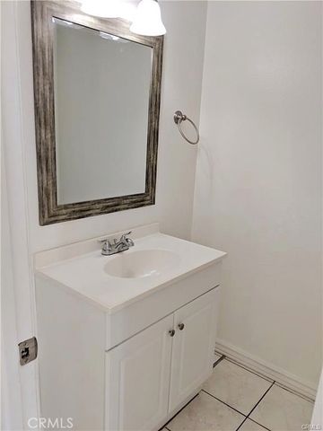 15527 Parthenia Street 4, North Hills, CA 91343