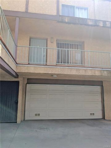 15527 Parthenia Street 4, North Hills, CA 91343