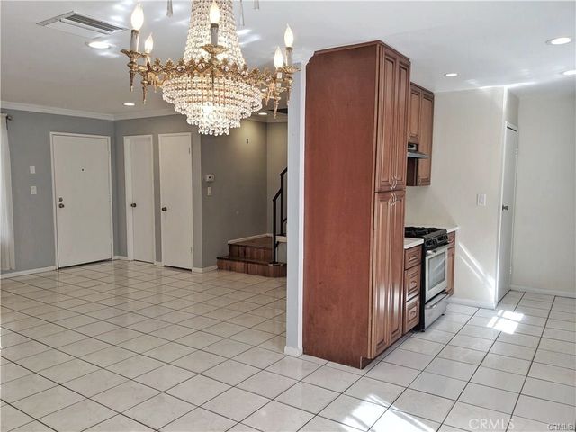 15527 Parthenia Street 4, North Hills, CA 91343