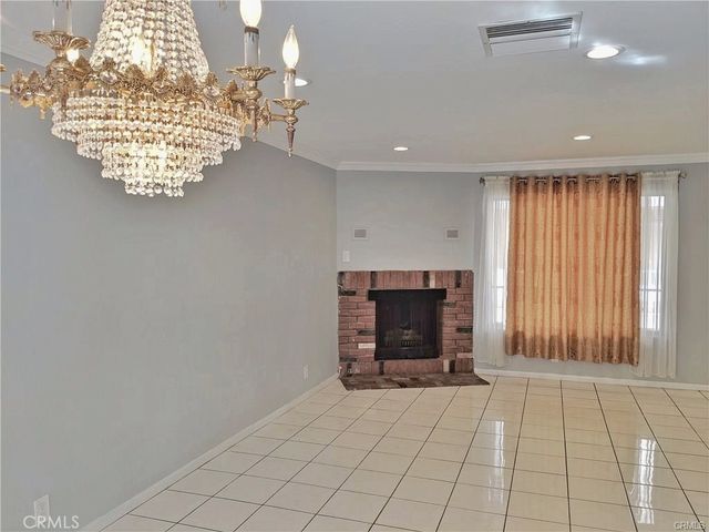 15527 Parthenia Street 4, North Hills, CA 91343