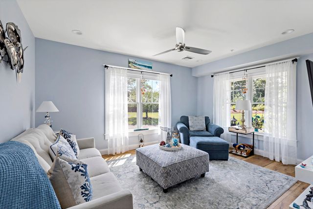 10 Bank Street UNIT 10, Eastham, MA 02642