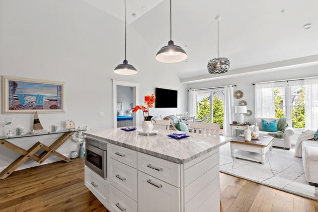 10 Bank Street UNIT 10, Eastham, MA 02642