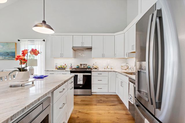 10 Bank Street UNIT 10, Eastham, MA 02642