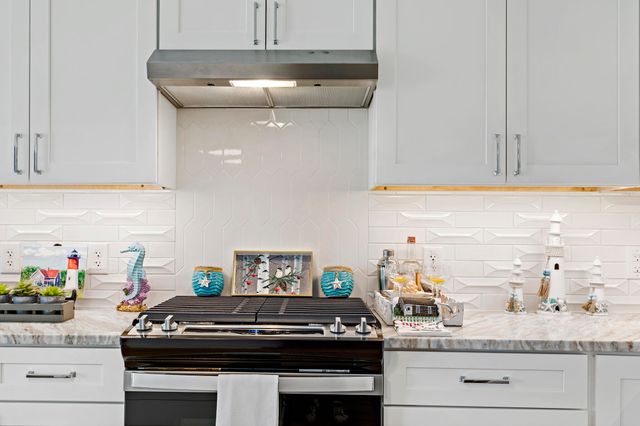 10 Bank Street UNIT 10, Eastham, MA 02642